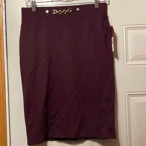 Elegant Burgundy Skirt with Gold Chain Detail S NWT